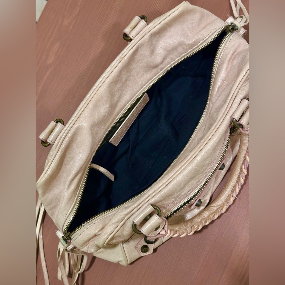 Balenciaga Twiggy City Bag β Nude/Blush - Picture 8 of 9